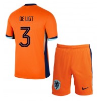 Camisa de Futebol Holanda Matthijs de Ligt #3 Equipamento Principal Infantil Europeu 2024 Manga Curta (+ Calças curtas)